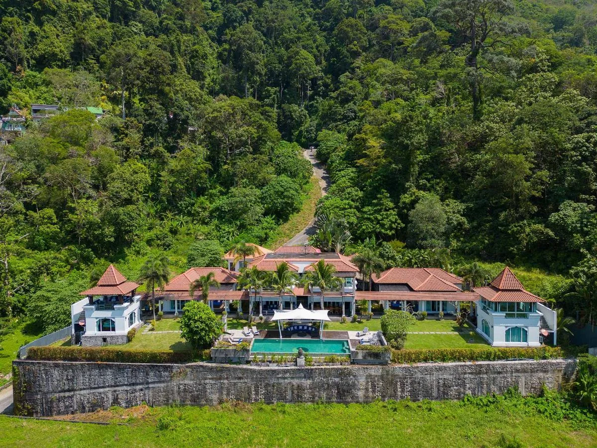 Villa Thai Sawan, Thai Balinese Sea View Villa in Patong Beach