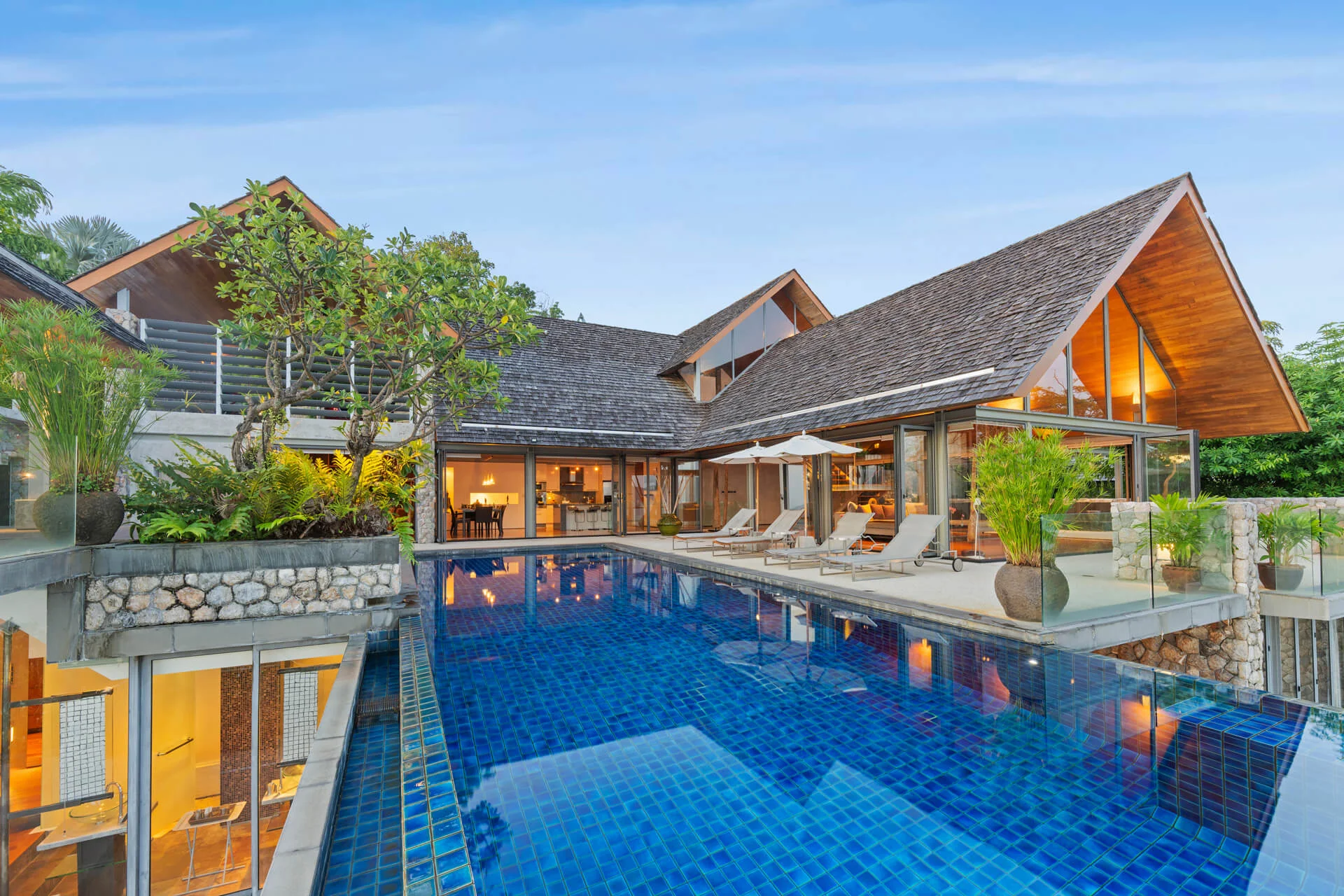 Hale Malia — Clifftop Serenity Above the Andaman in Kamala Beach