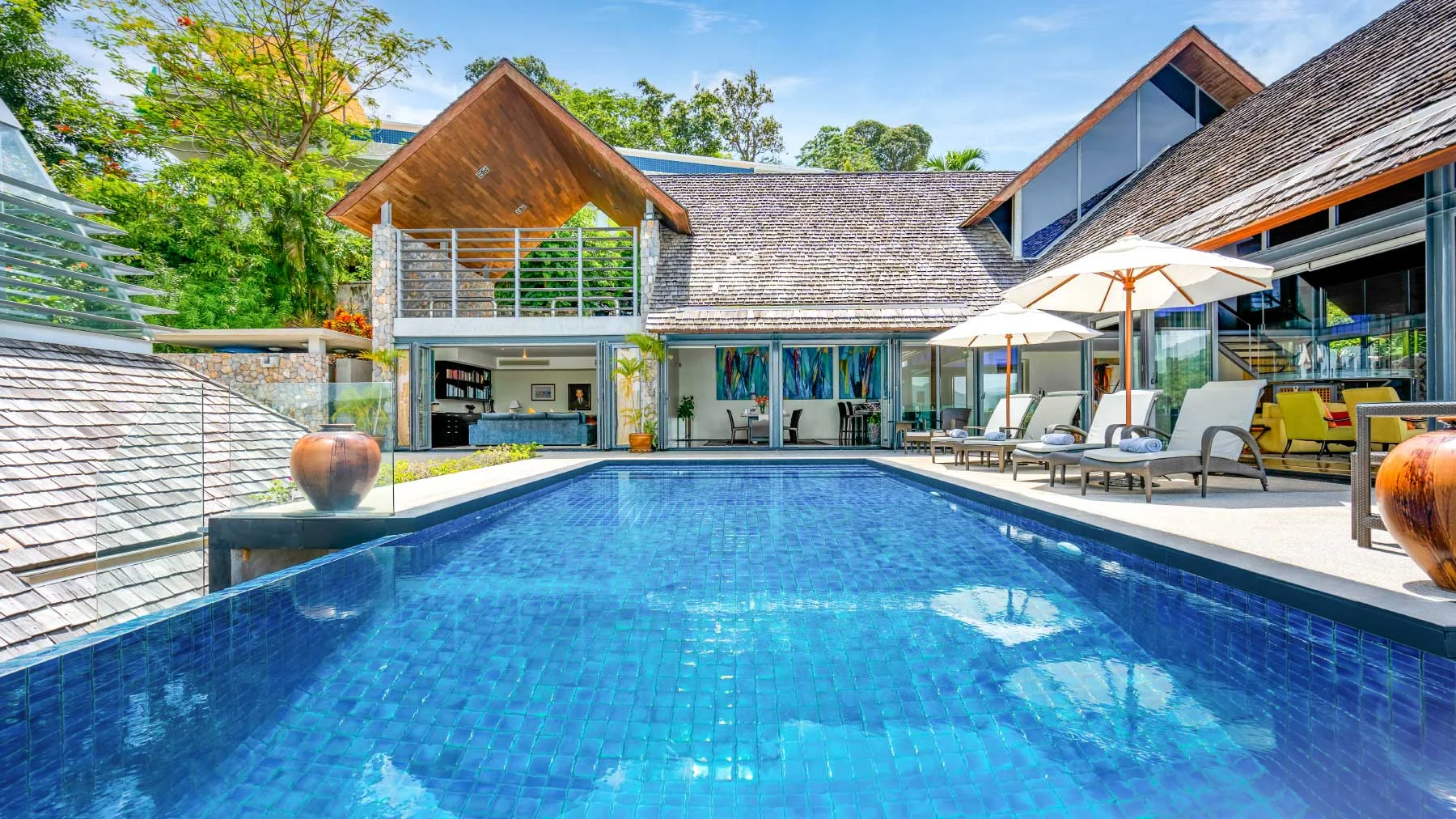 Lomchoy — A Cliffside Sanctuary Where the Andaman Sets the Sky on Fire in Kamala Beach